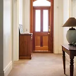 Roxburgh House Apartments