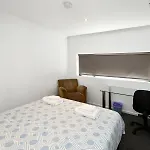 3 Bedroom 2 Bathroom Heathfield Avenue Salamanca 50M