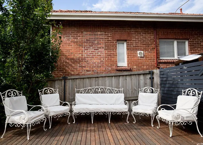 Montacute Boutique Bunkhouse