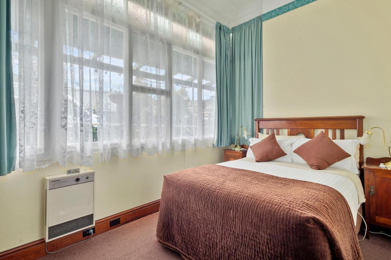 Orana House Bed & Breakfast 4*