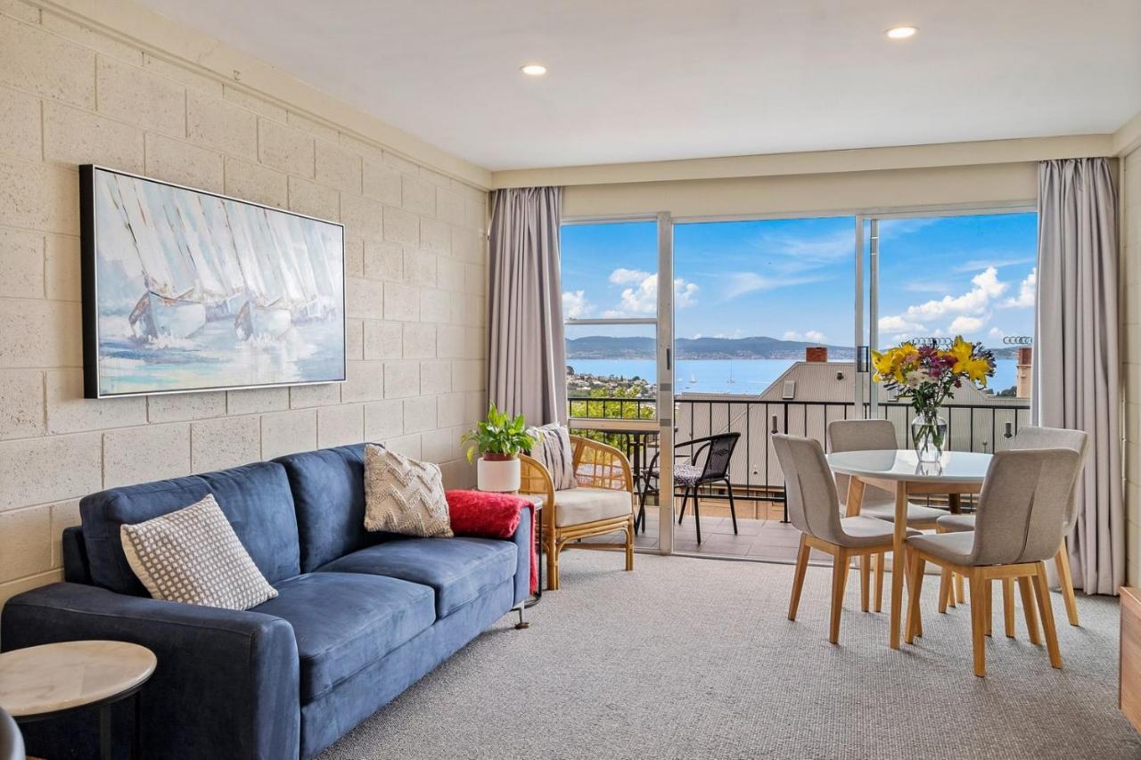 The Charming Soho - Modern Pad With Scenic Views Holiday home Hobart
