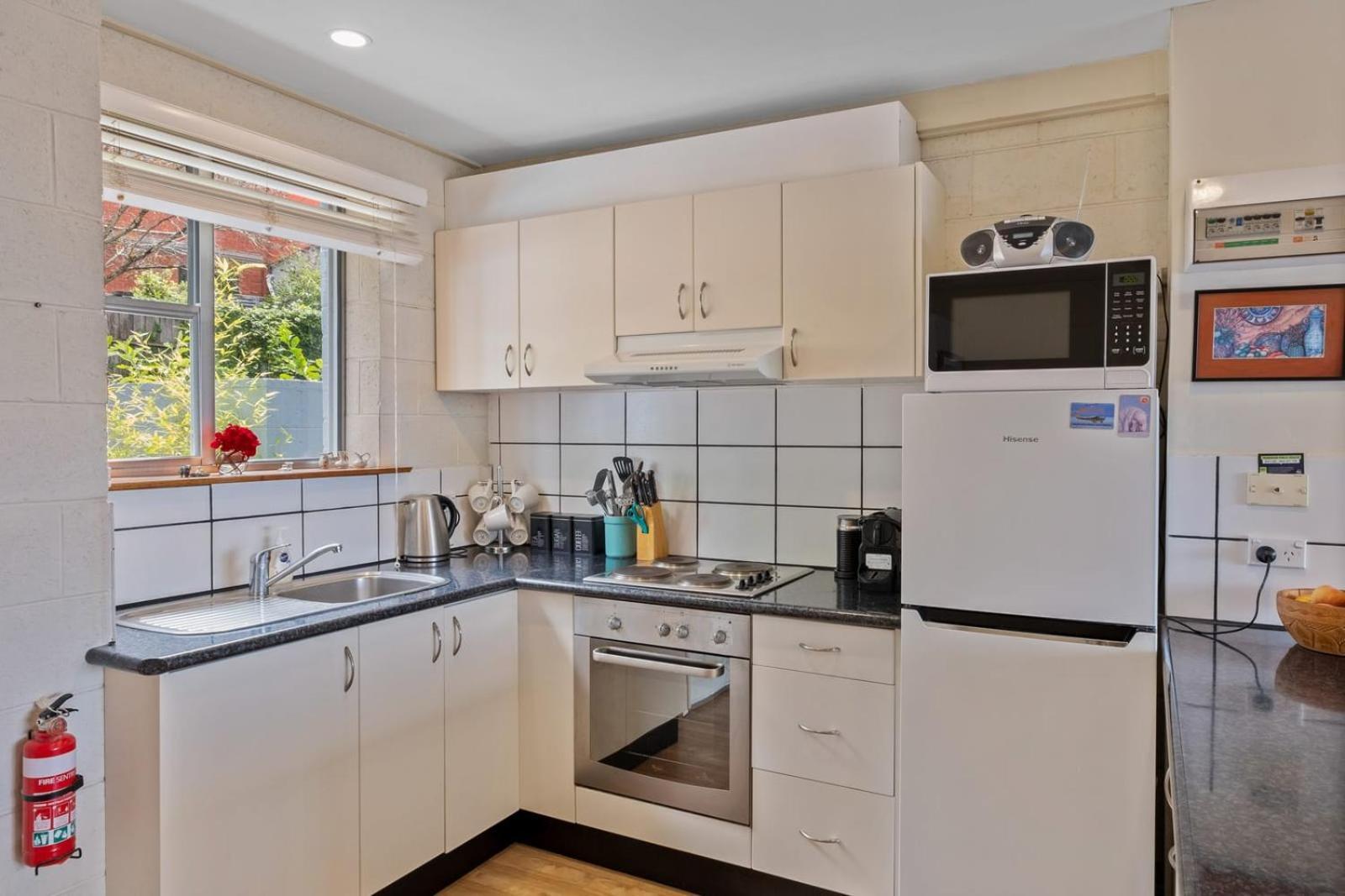 The Charming Soho - Modern Pad With Scenic Views