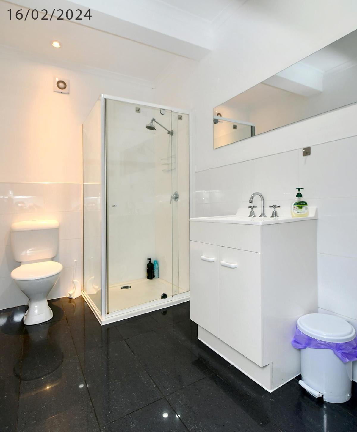 3 Bedroom 2 Bathroom Heathfield Avenue Salamanca 50m *