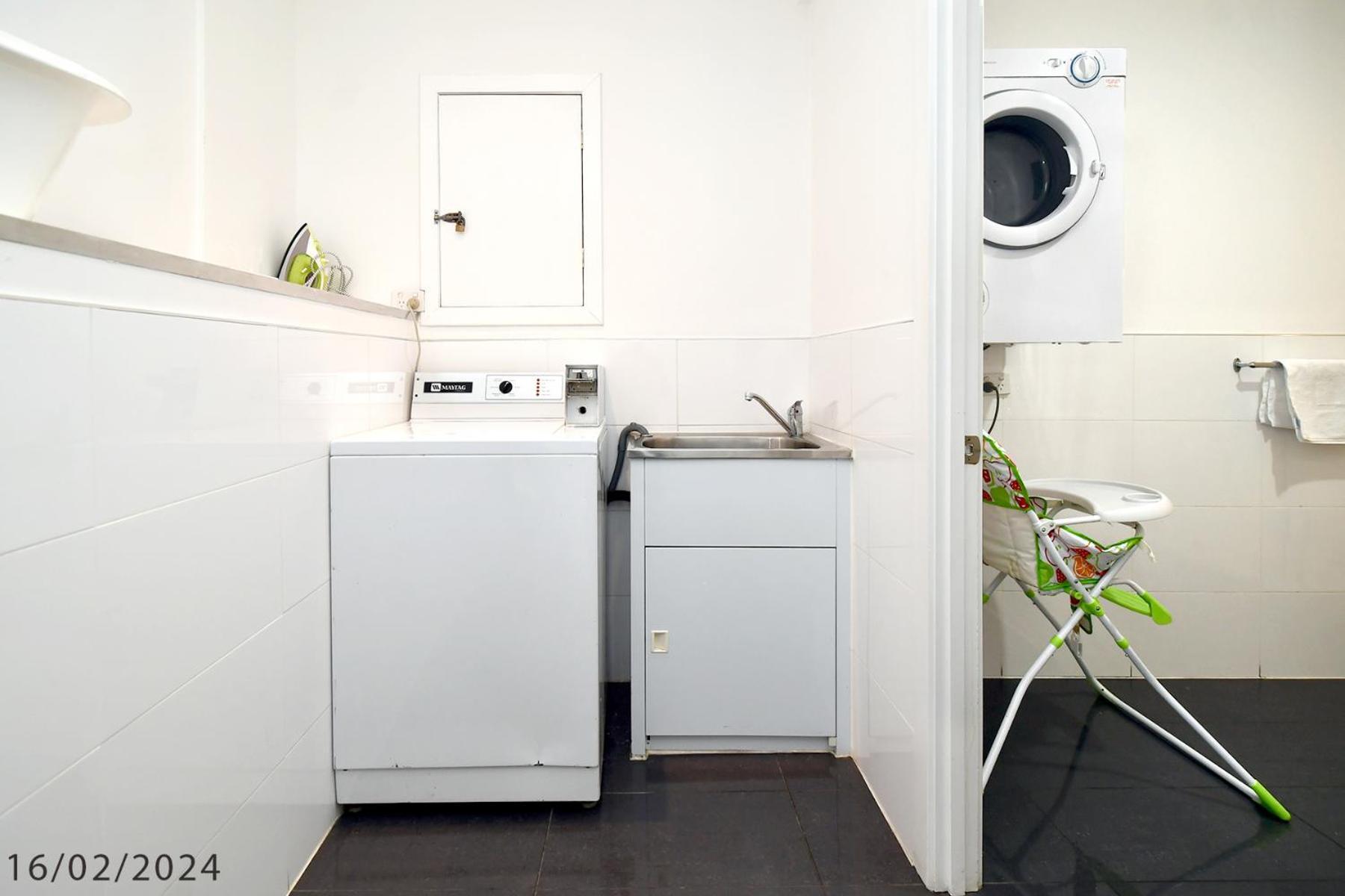 3 Bedroom 2 Bathroom Heathfield Avenue Salamanca 50m *