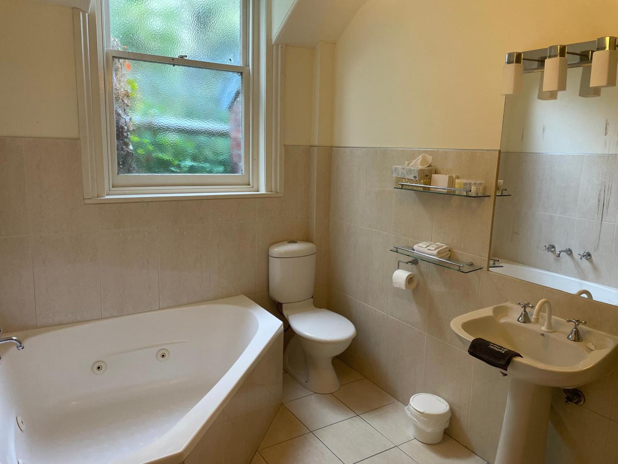 The On Elizabeth Bed & Breakfast 4*