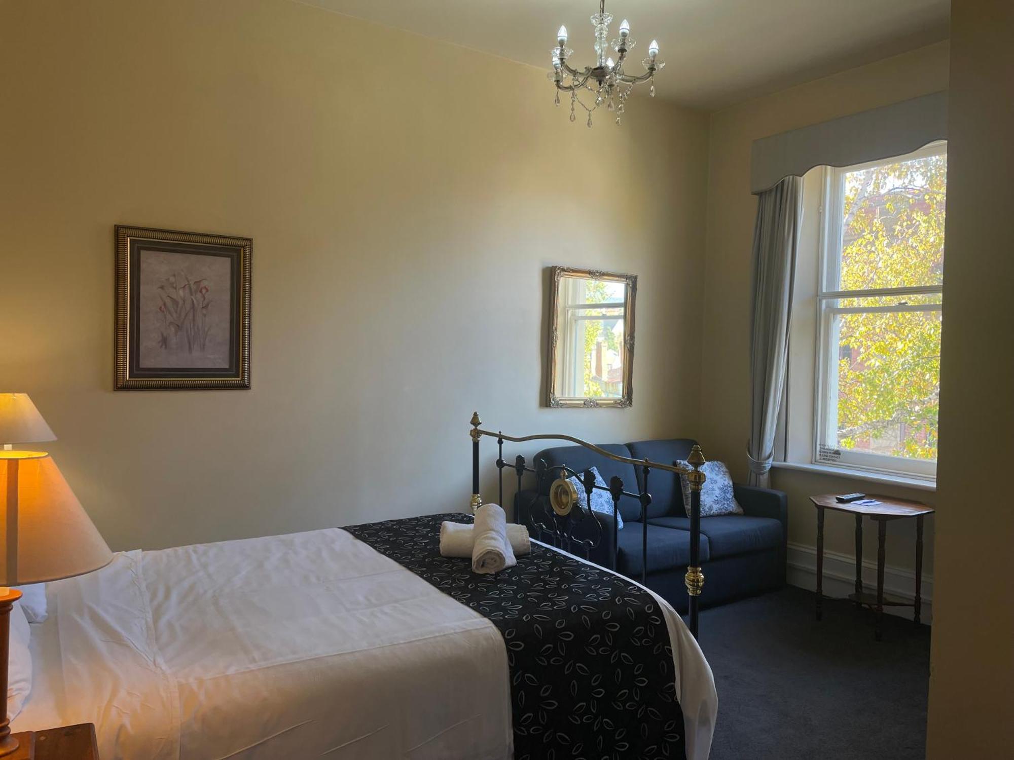 Bed & Breakfast The On Elizabeth