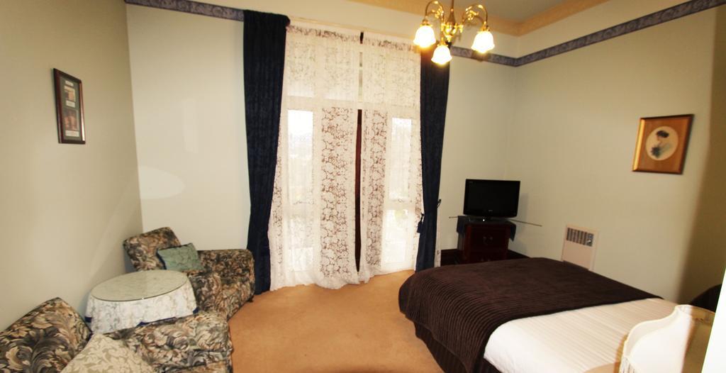 Bed & Breakfast Orana House
