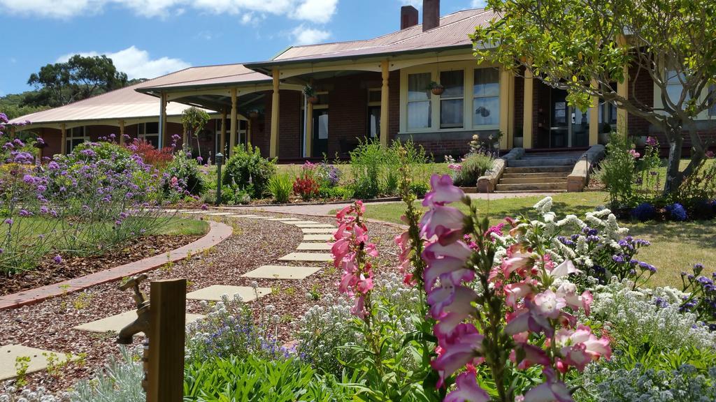 Orana House 4*