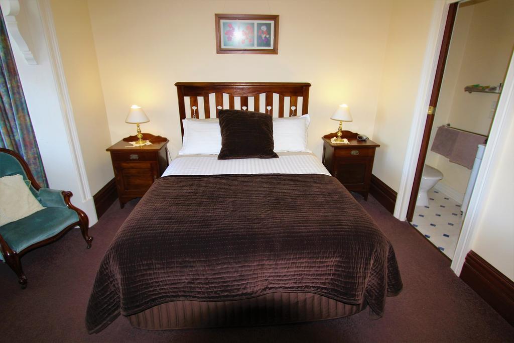 Orana House 4*