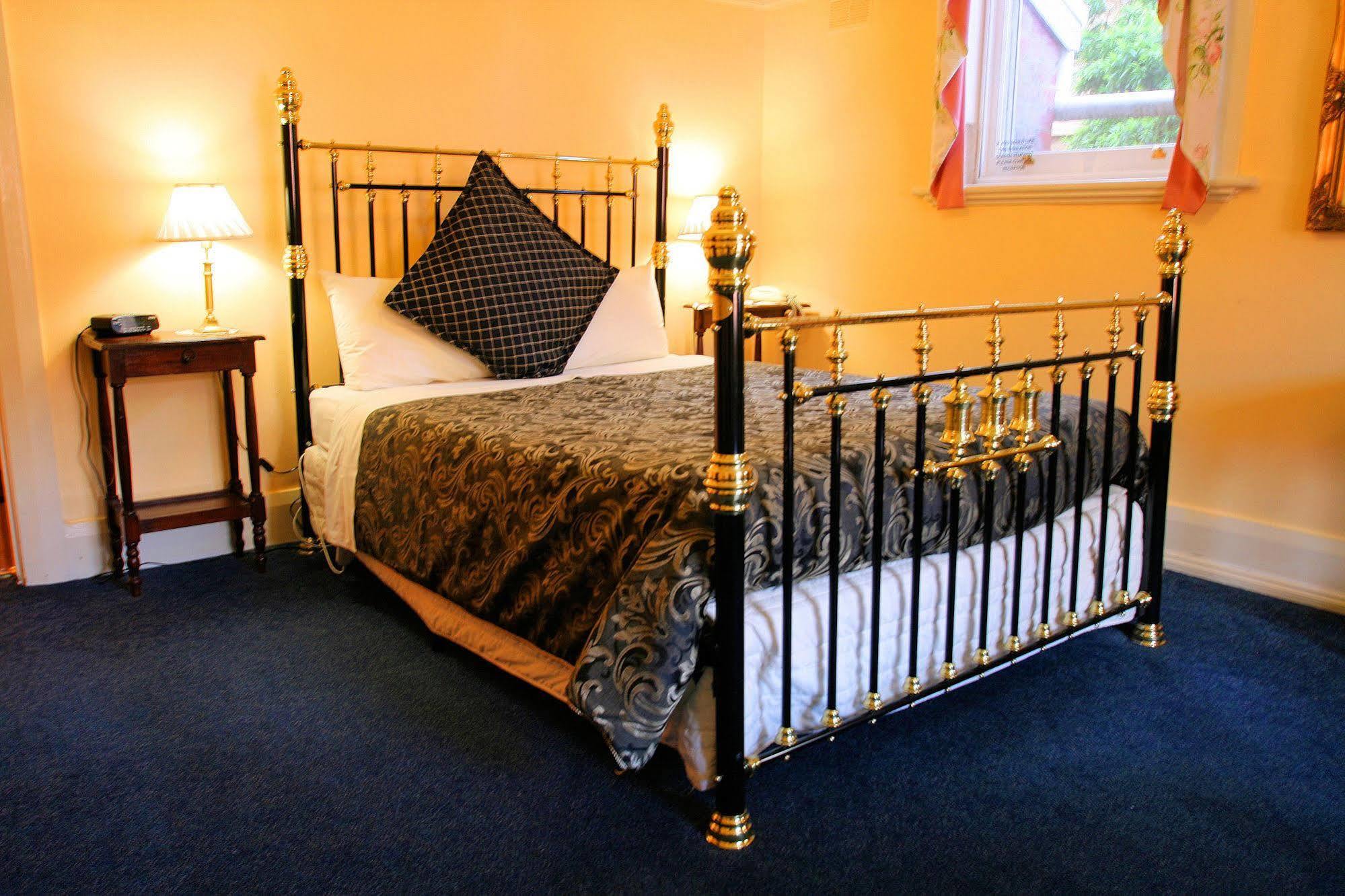 Bed & Breakfast The On Elizabeth