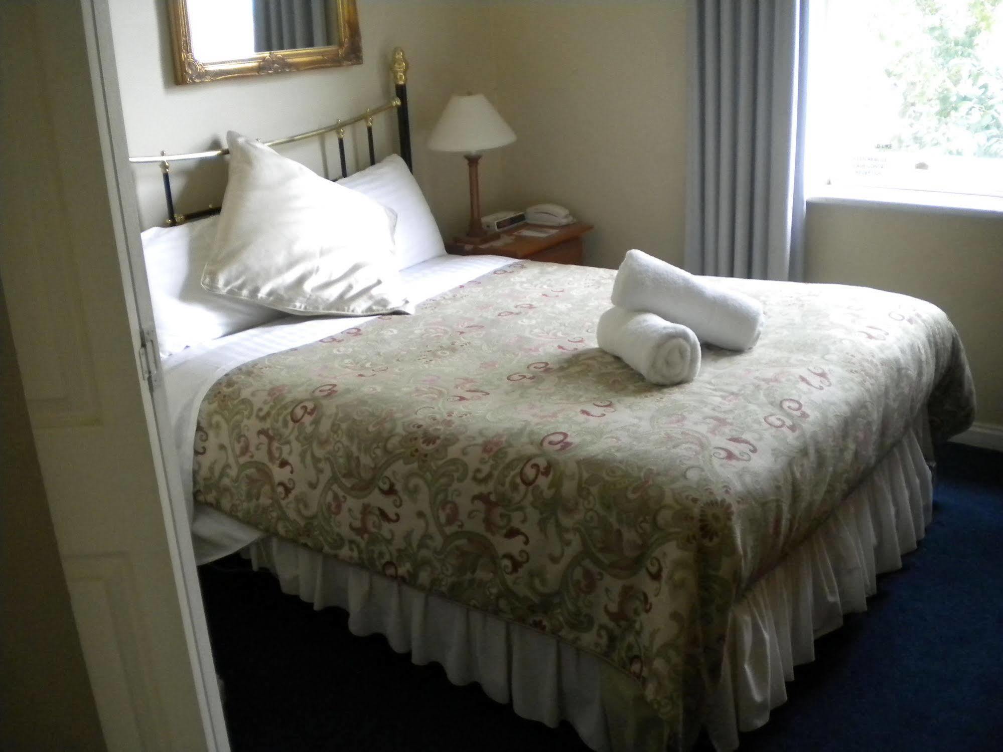 The On Elizabeth Bed & Breakfast