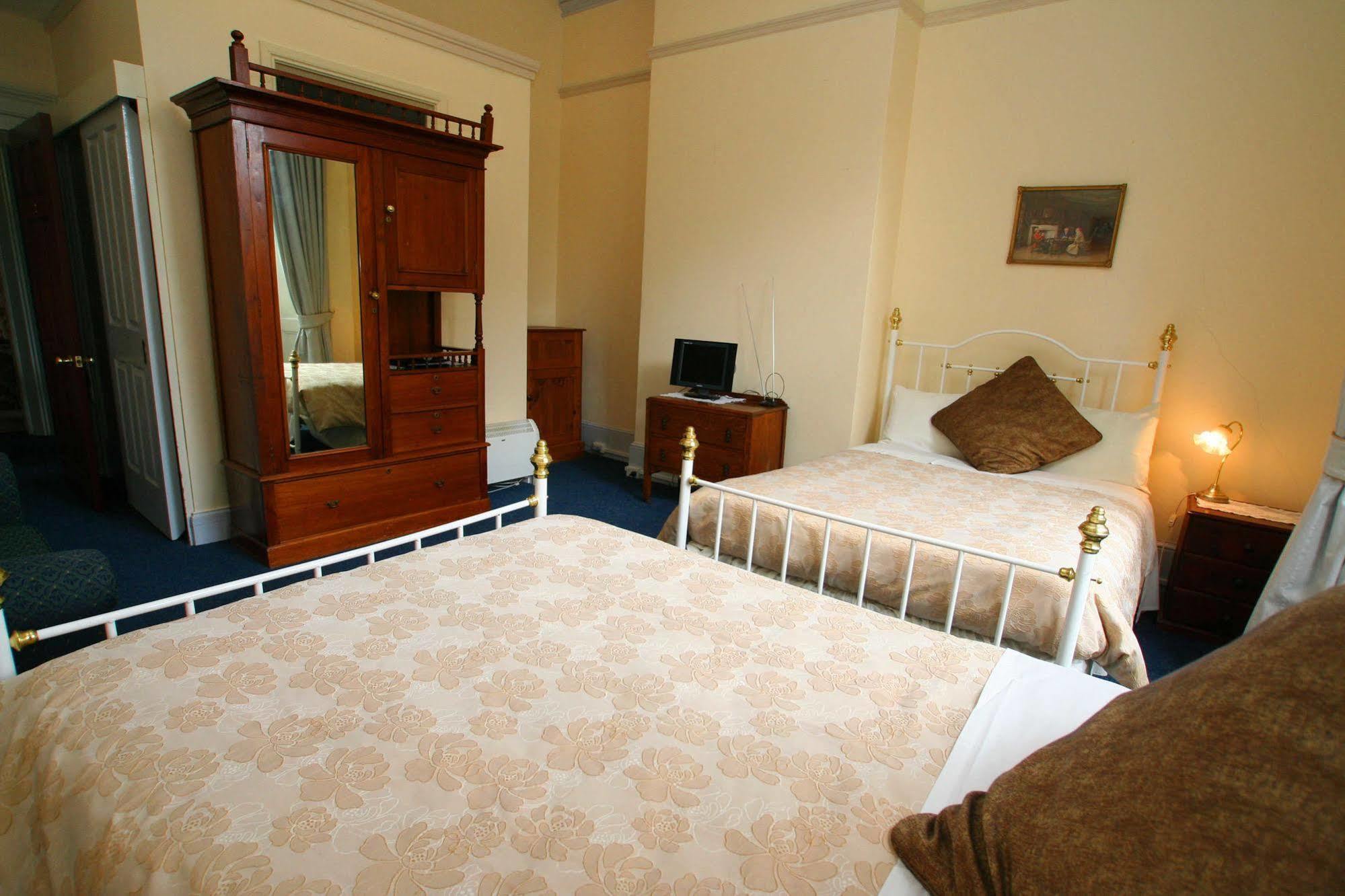 The On Elizabeth Bed & Breakfast 4*