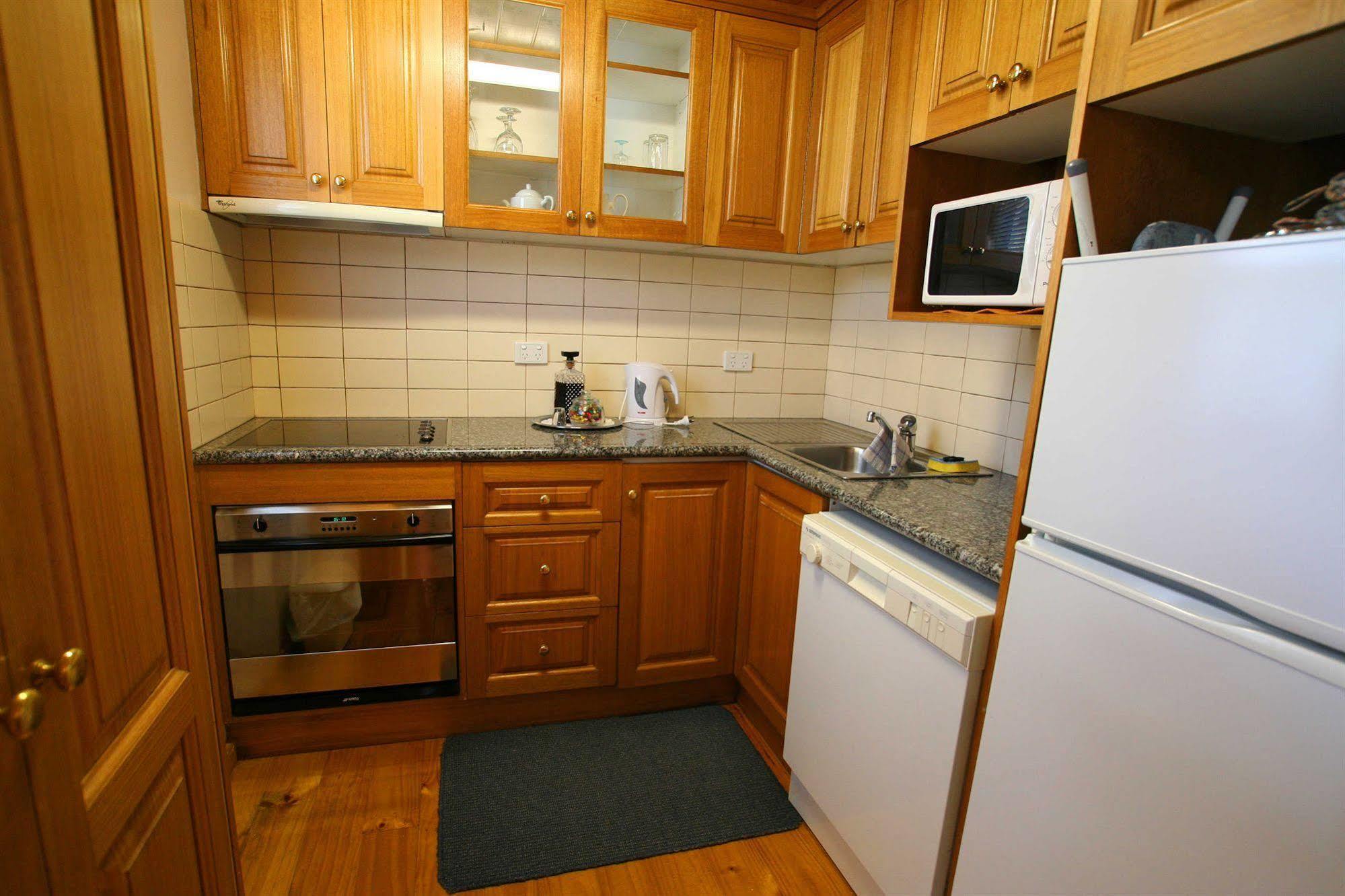 The On Elizabeth Bed & Breakfast