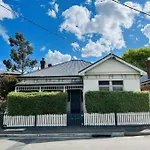 Hobart Heritage House Near City