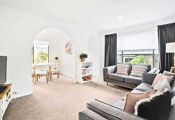 Sandy Bay Cozy Cottage Close To Cbd