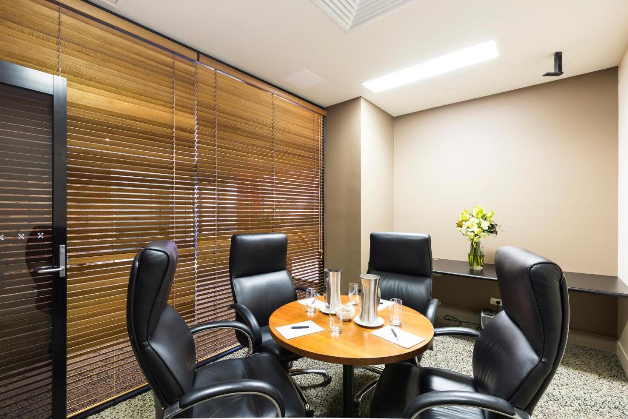 The Old Woolstore Aparthotel 4*