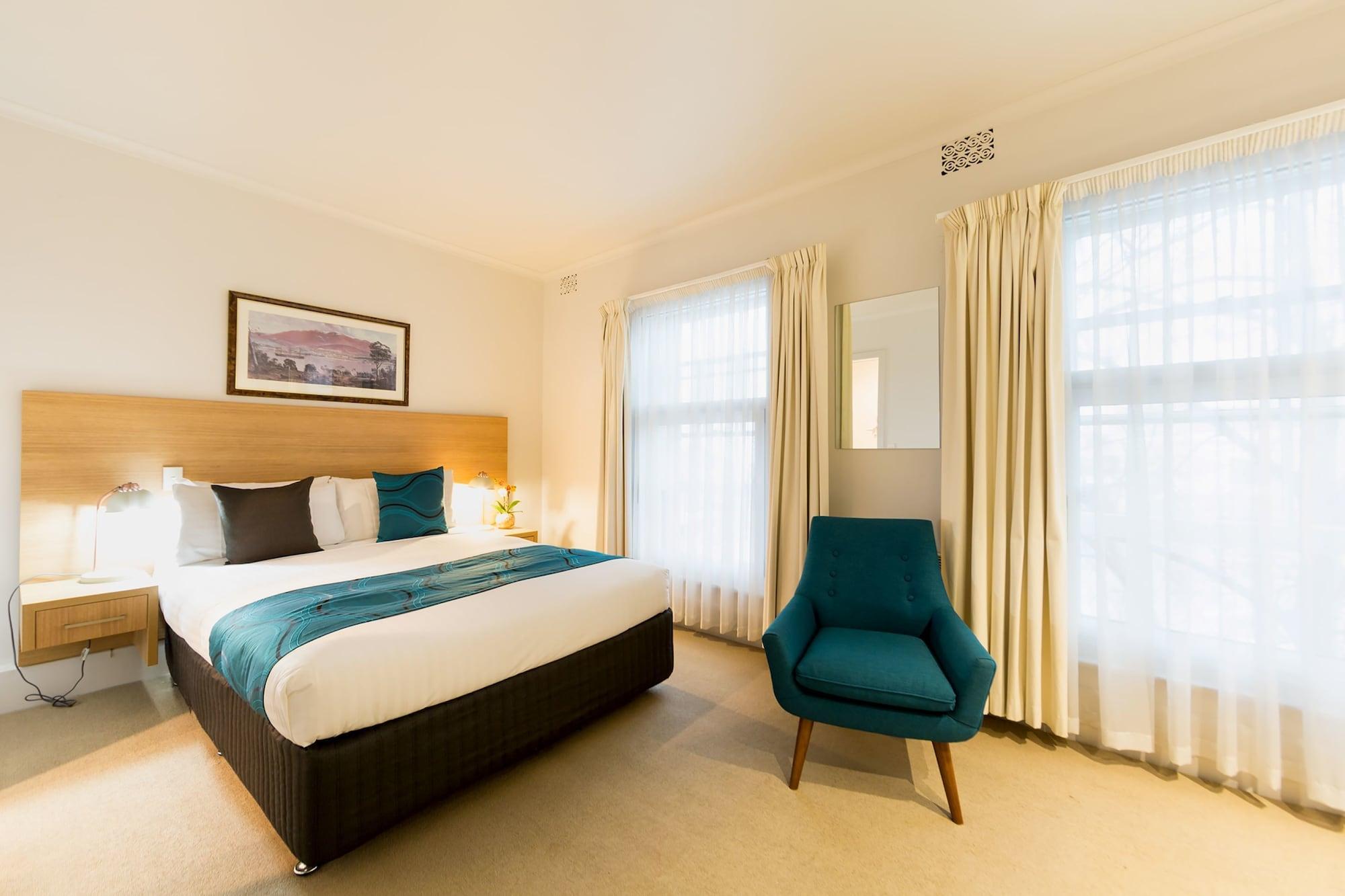 Customs House Hotel