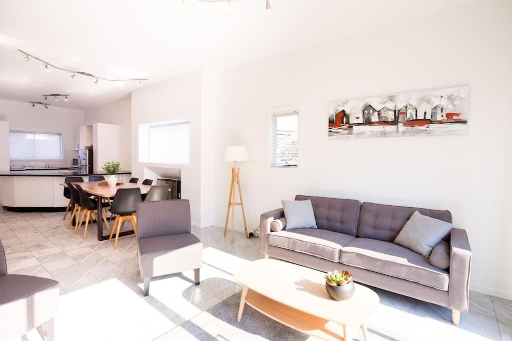Holiday home Spacious Townhouse Comfort In Hobart's Heart Hobart