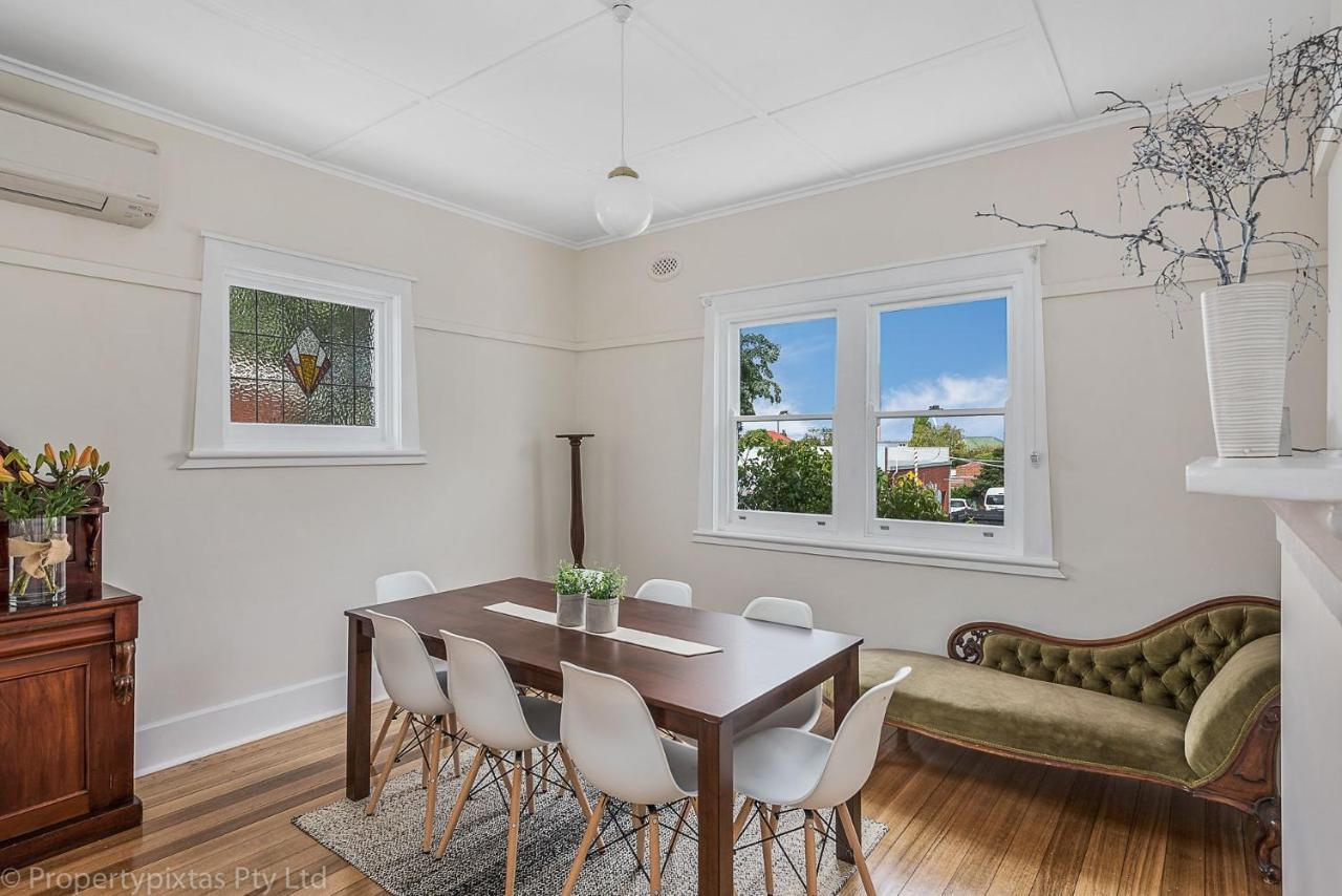 On Burnett Location Parking Sleeps 8 Hobart