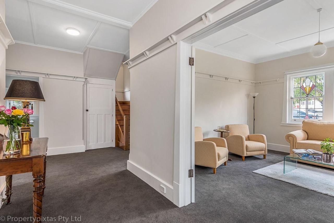 Holiday home On Burnett Location Parking Sleeps 8 Hobart