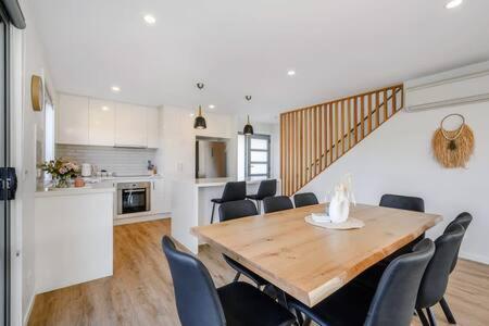 Holiday home Modern Townhouse In The Bay 500m To Hobart
