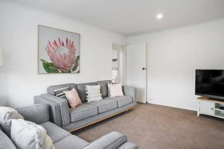 Sandy Bay Cozy Close To Cbd Hobart