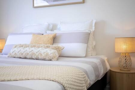 River View House Sleeps 8 10min To Cbd * Hobart