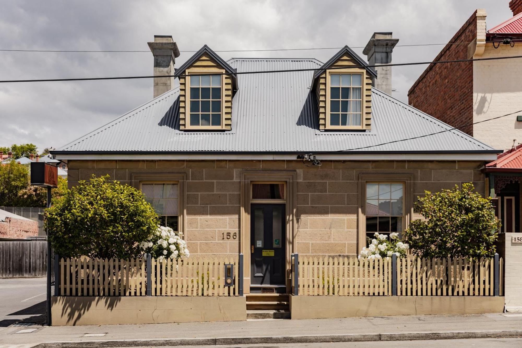 Sanctum Boutique Apartment Hobart