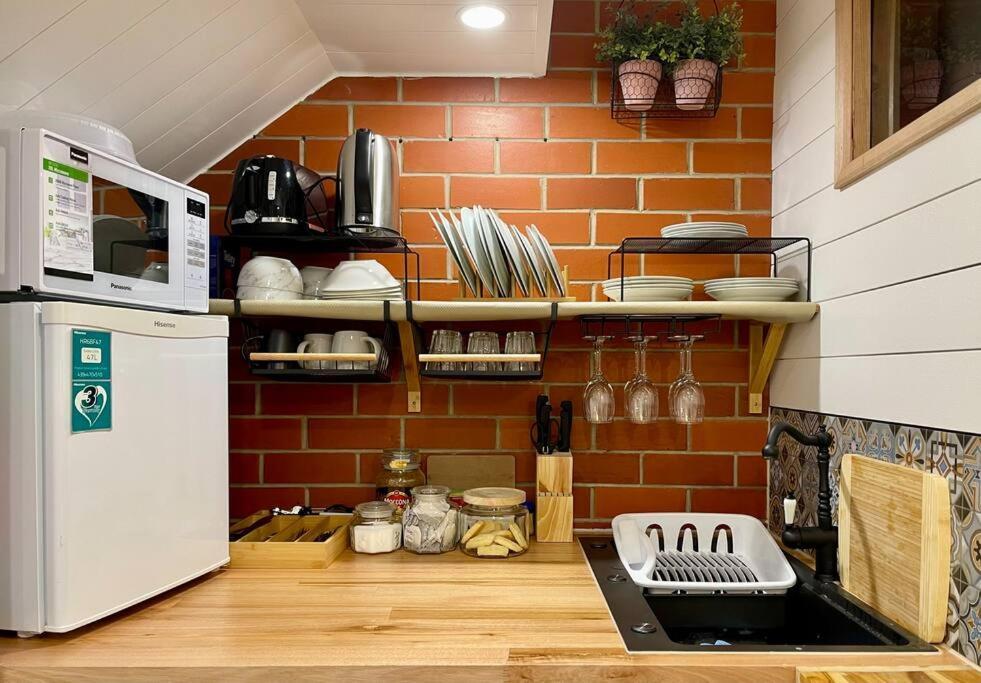 Apartment Lovely Brick With Amazing Water View *