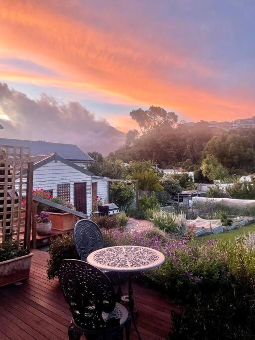 Tranquil Garden - South Hobart