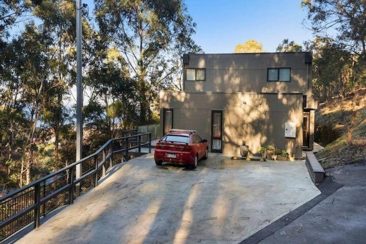Treetops-large 9km To Cbd Sleeps 10 *