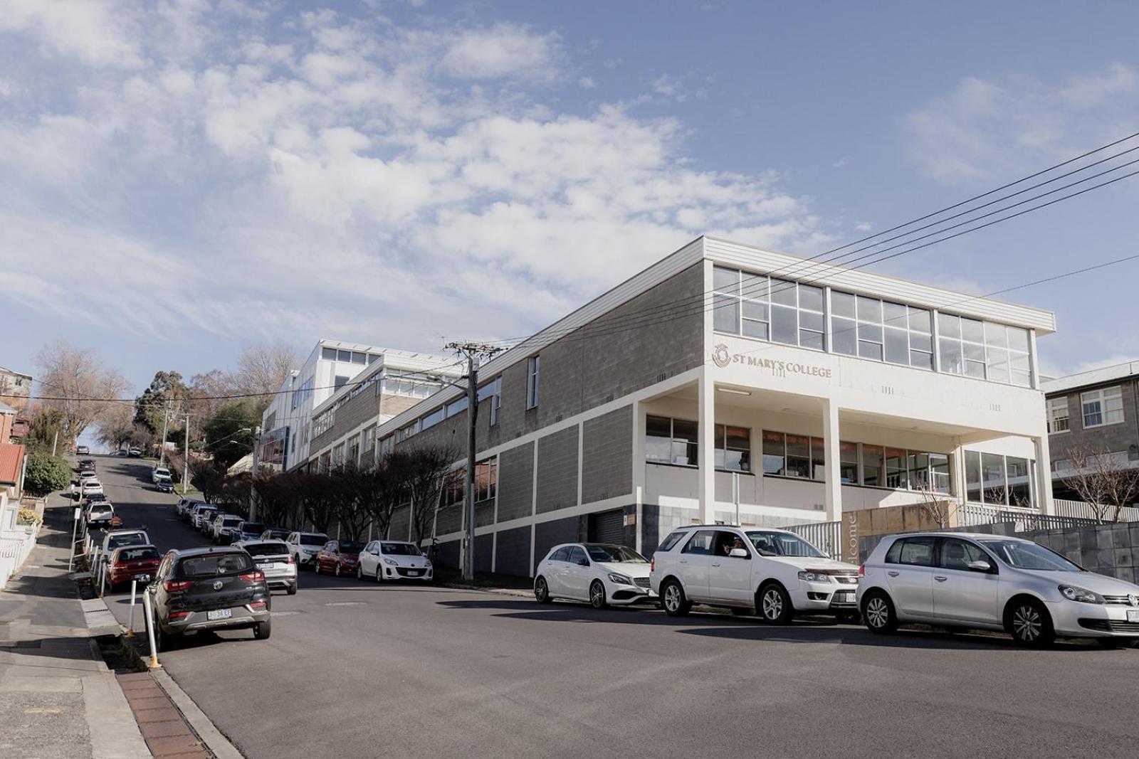 Brisbane Terrace One - Inner With Parking * Hobart
