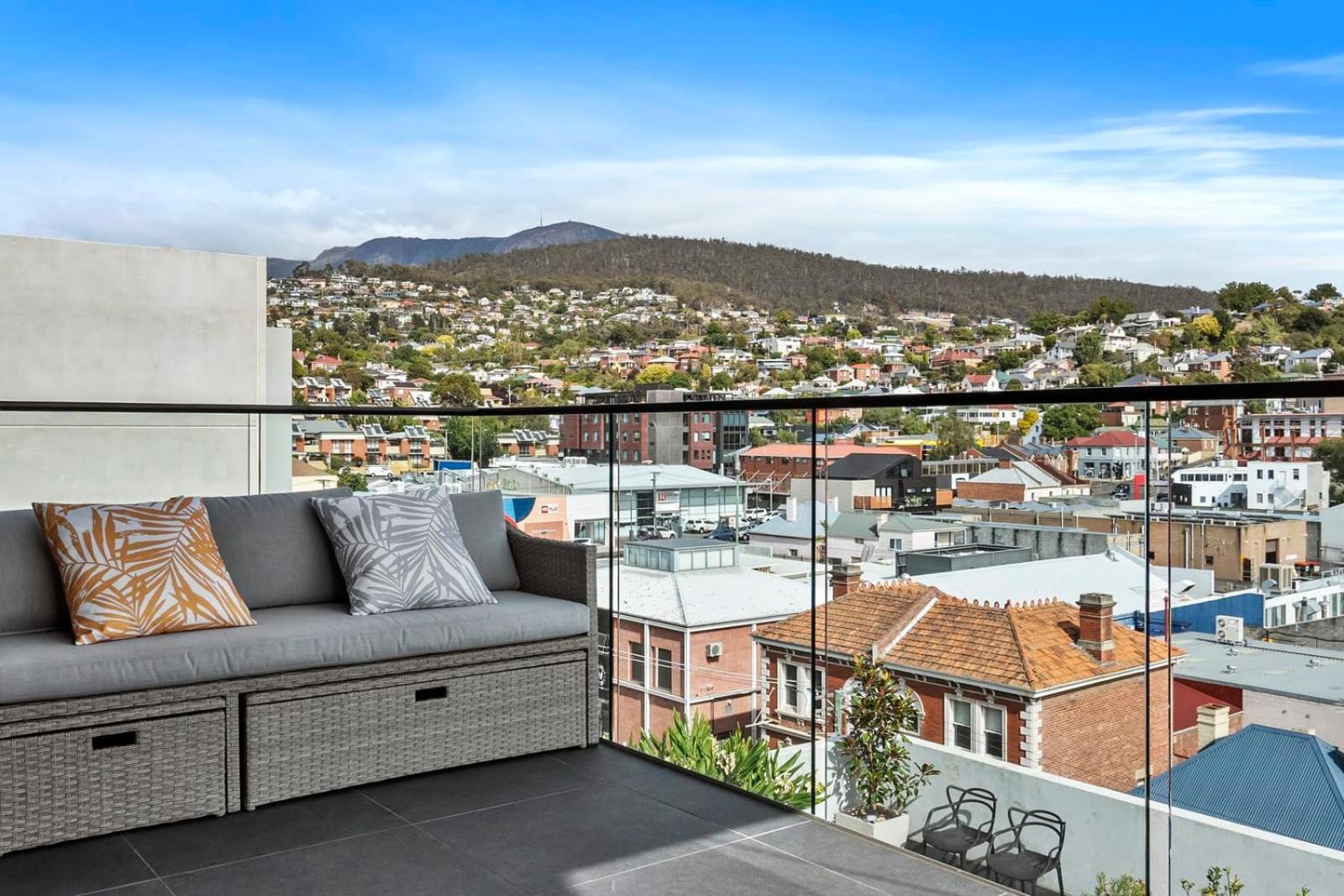 'city North Sanctuary At The Elliot' Stunning Views *