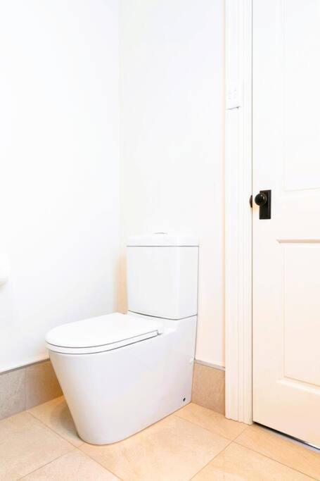South Sanctuary Quality And Comfort *
