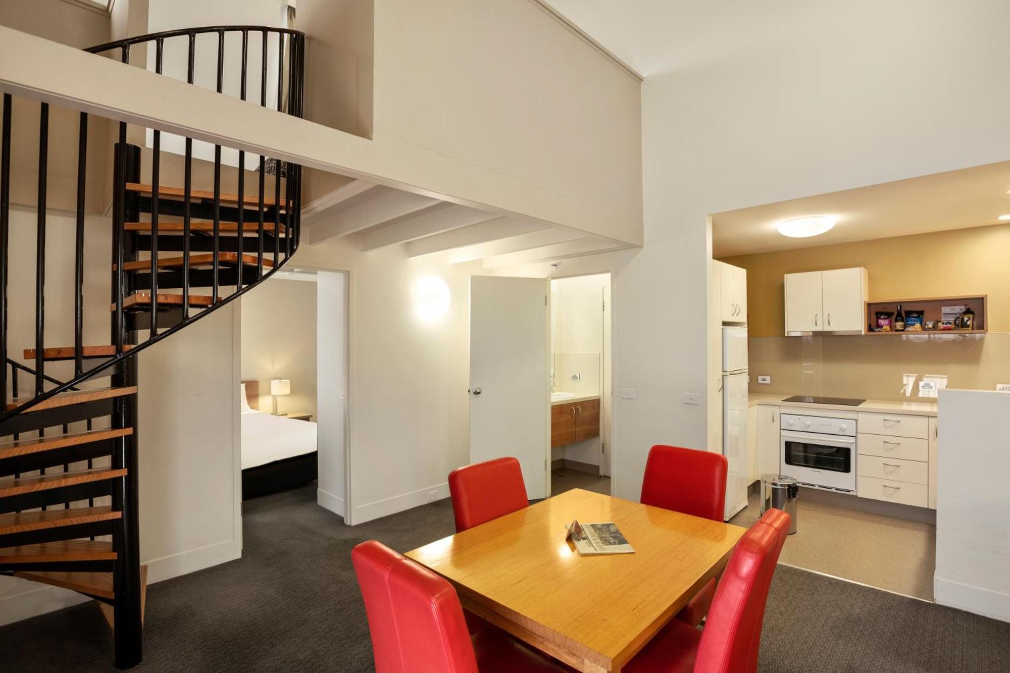 The Old Woolstore 4*