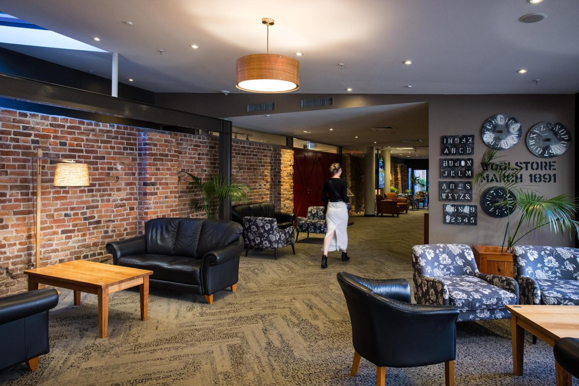 Aparthotel The Old Woolstore 4*
