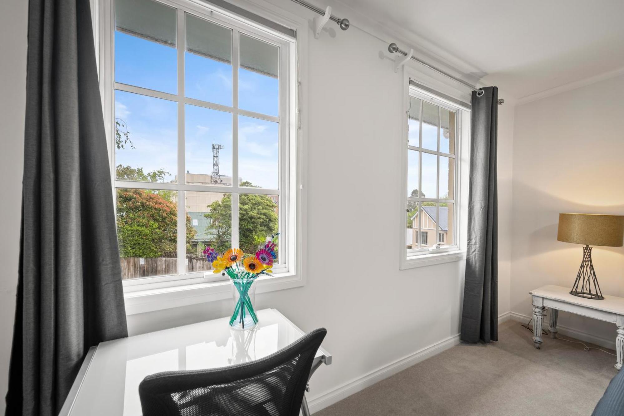 Townhouse Apartment *