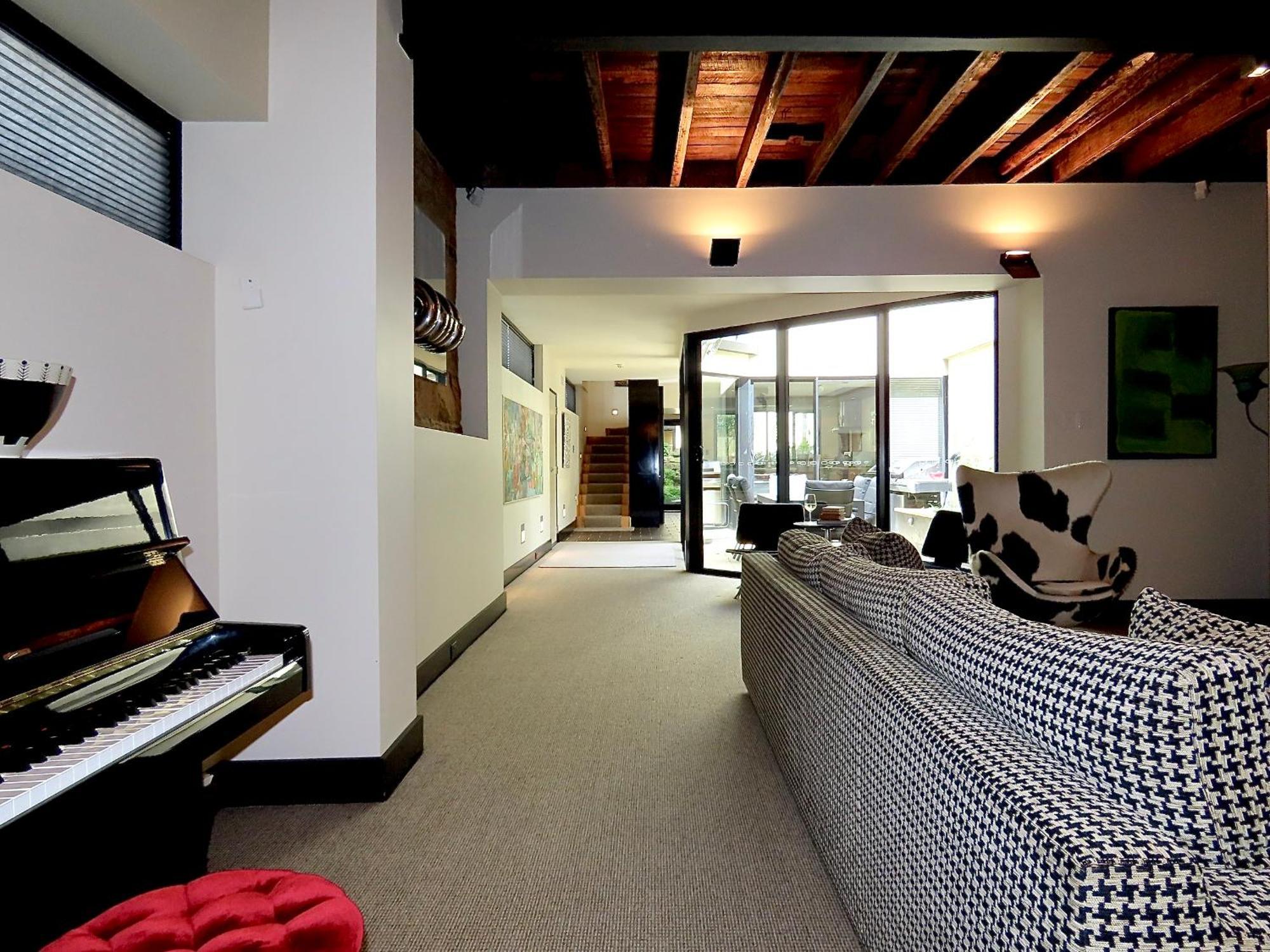 Inner Executive Living