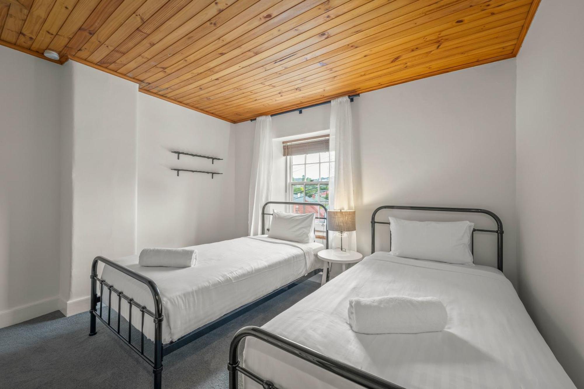 Stylish 3 Bedroom Townhouse - Cbd Holiday home *