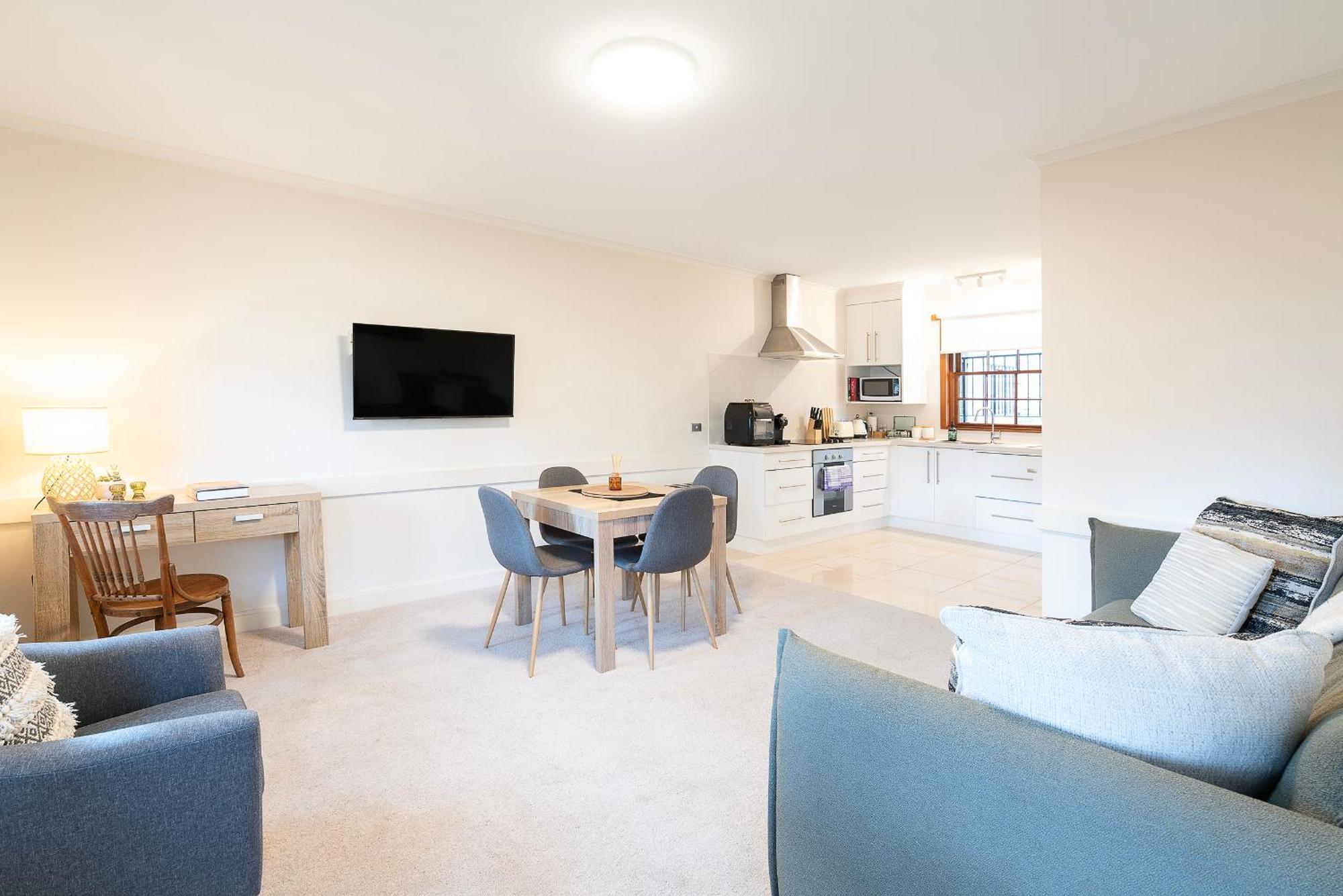 Magnolia On Colville - Historic Riverside Elegance Hobart