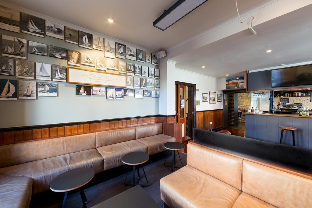 Customs House 3*