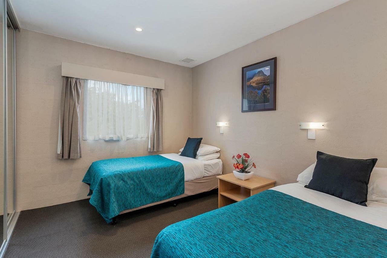 Aparthotel Bay View 4*