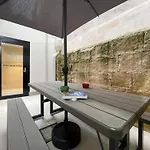 Airone Capsule Hotel
