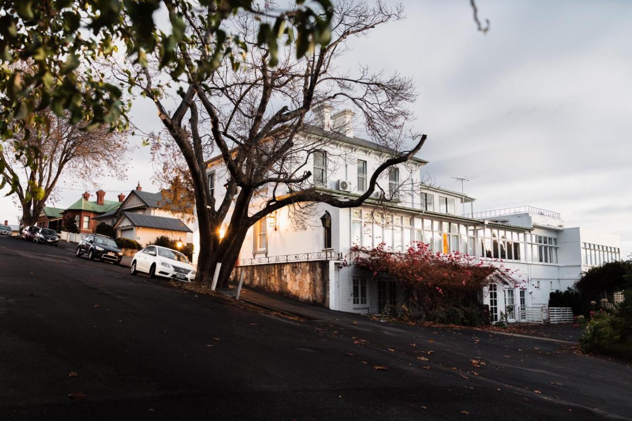 Hotel Battery Point Manor *