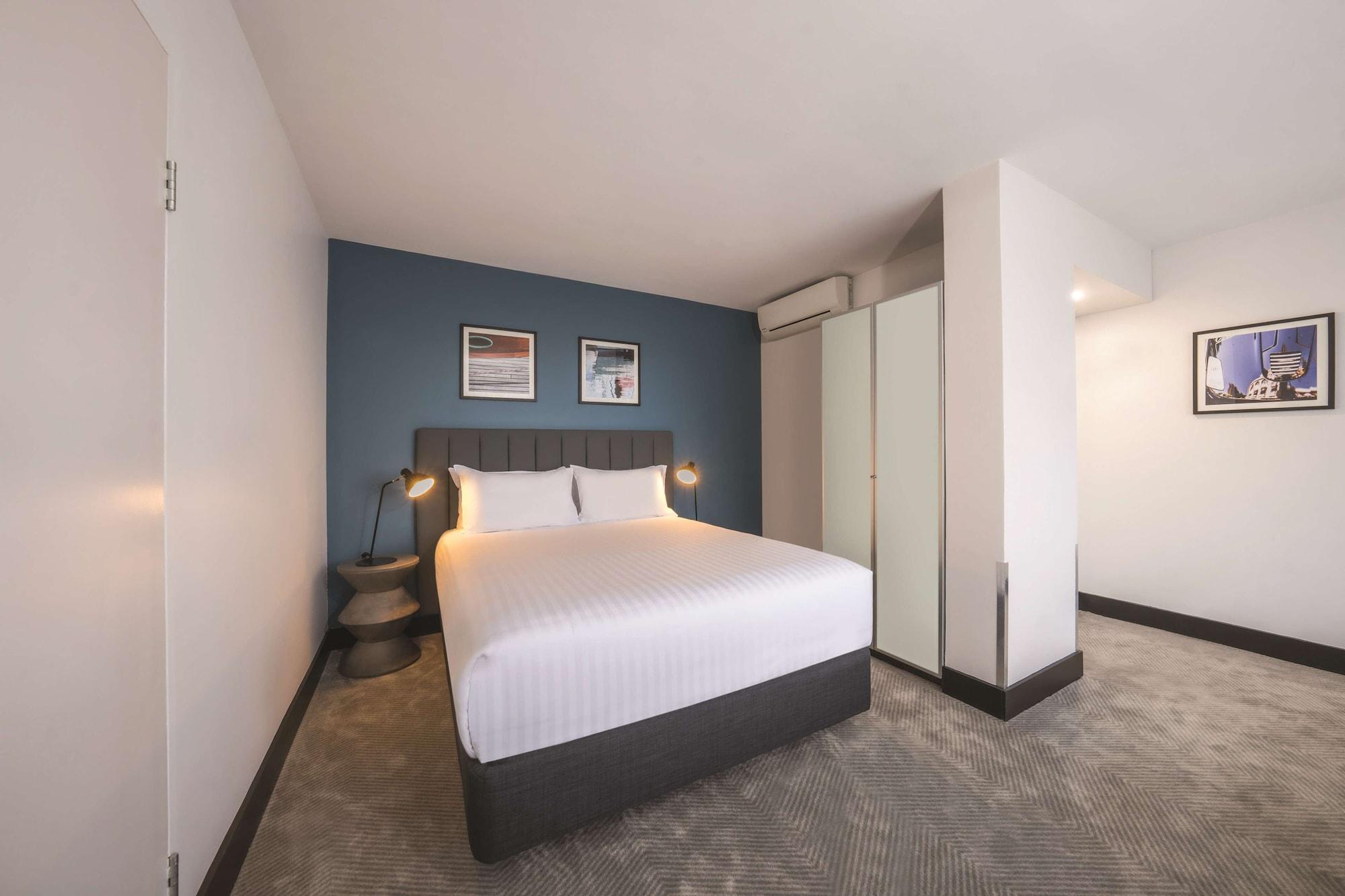 Travelodge 4*
