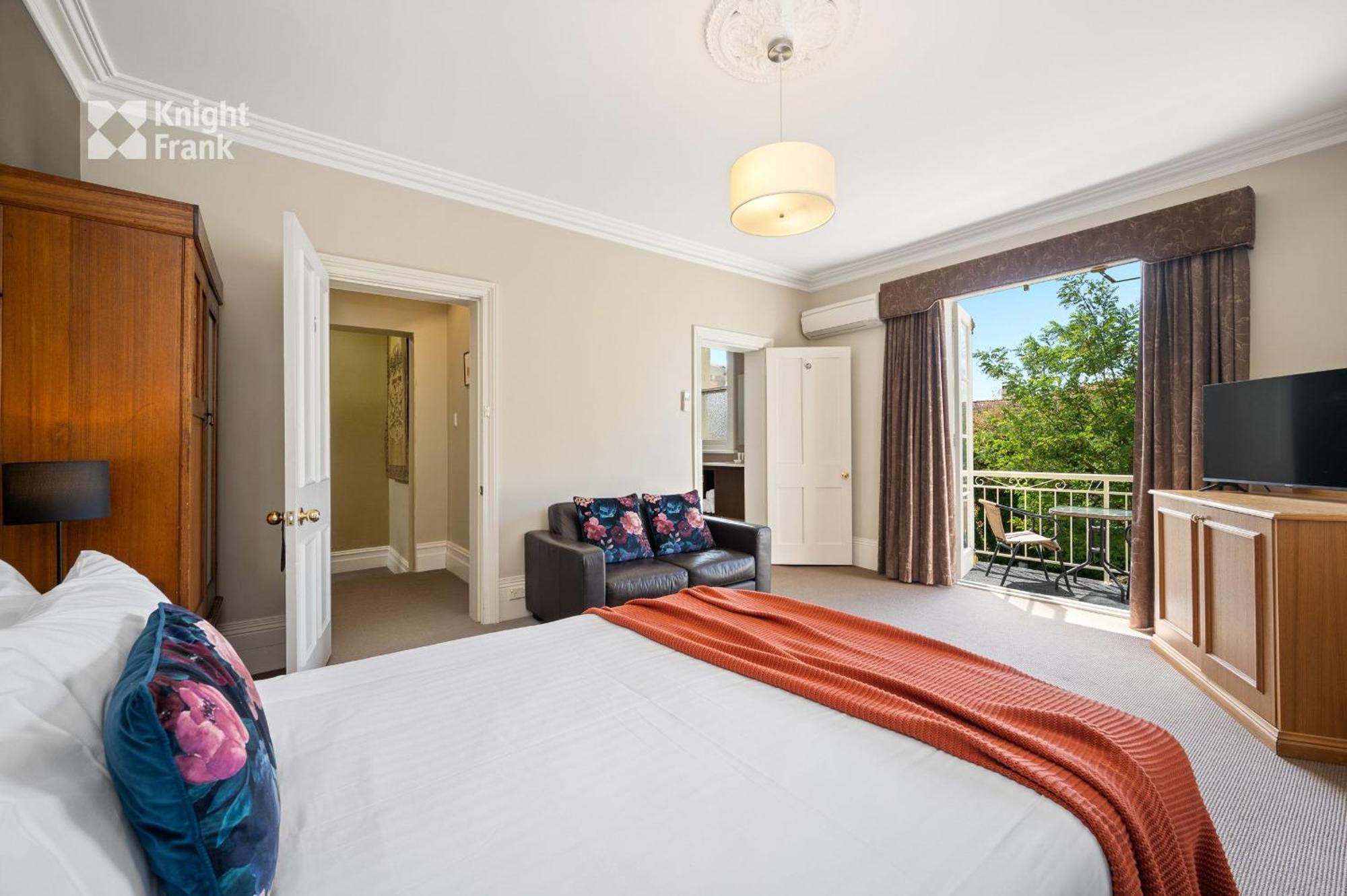Clydesdale Manor Hobart
