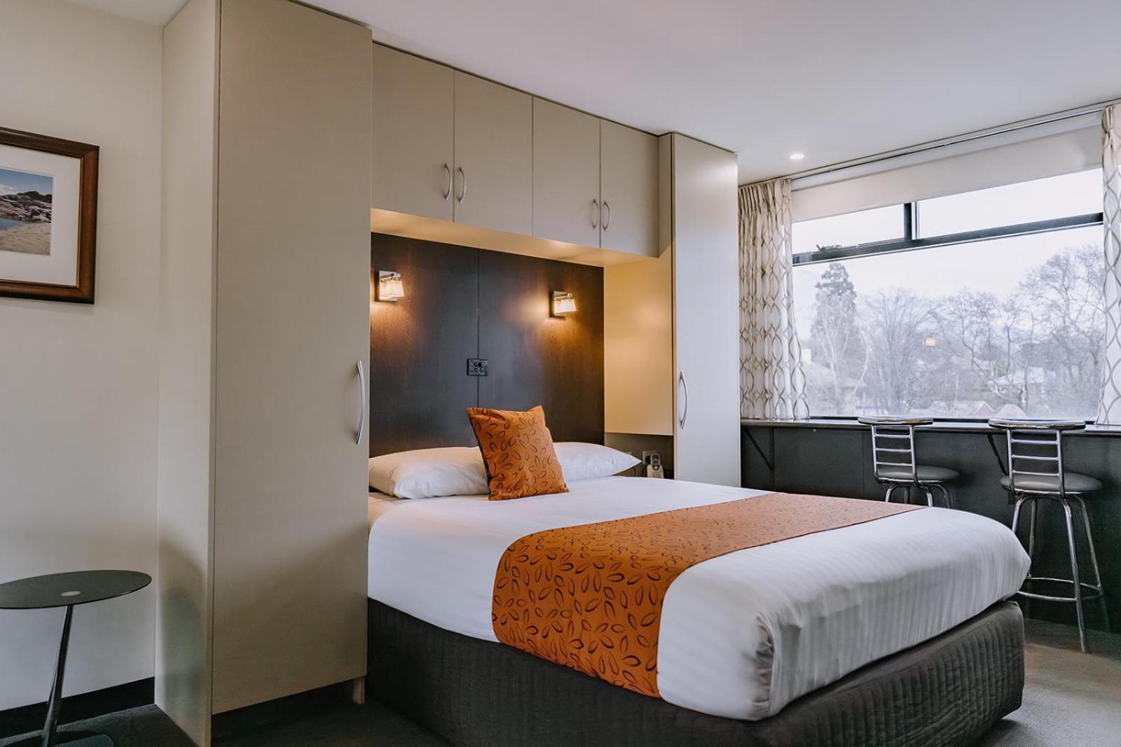429 4* Hobart