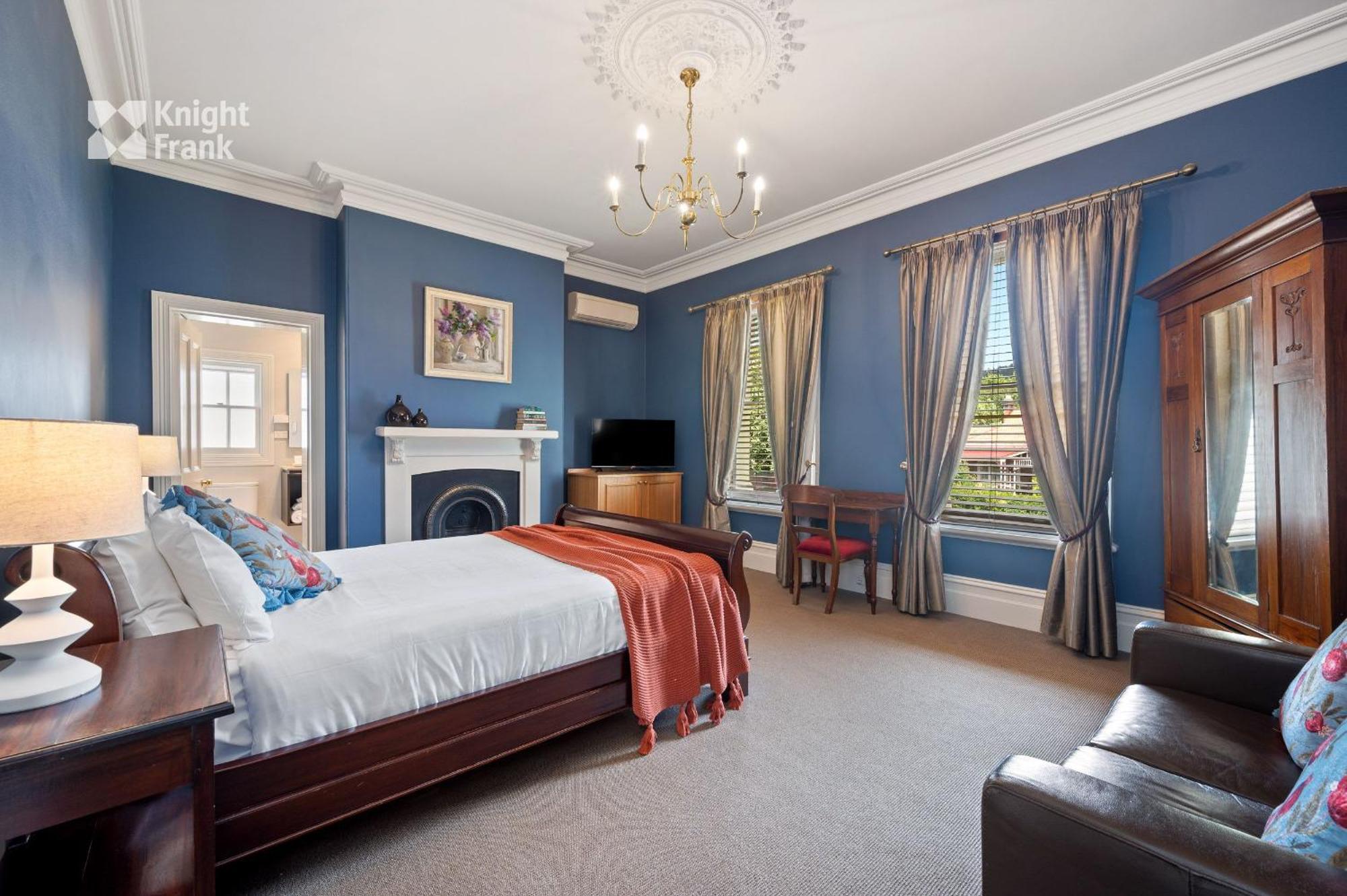 Clydesdale Manor Bed & Breakfast