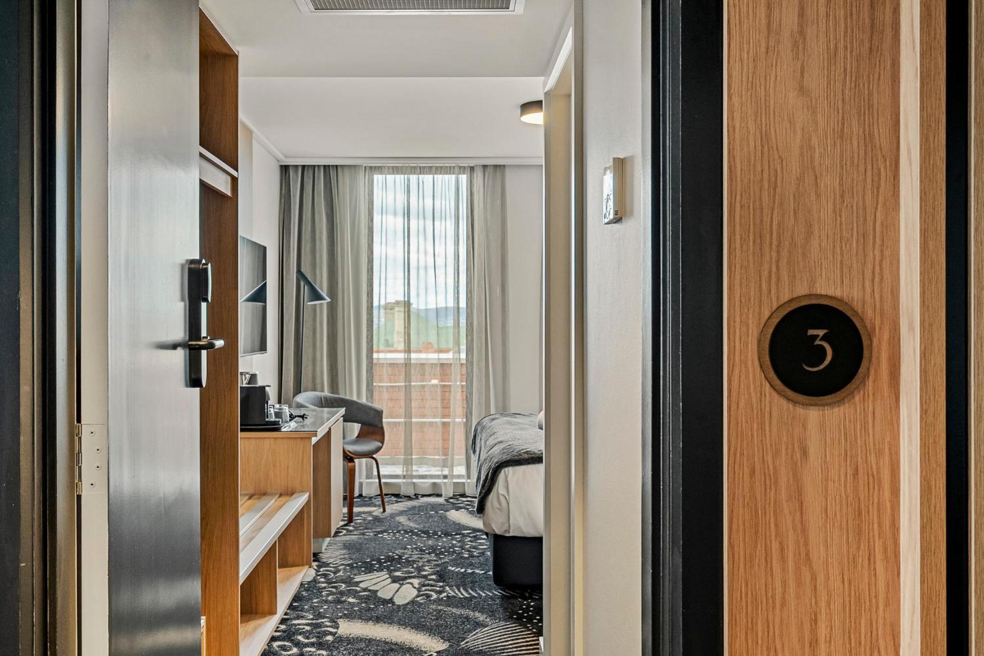 Of Wales Hotel 4*