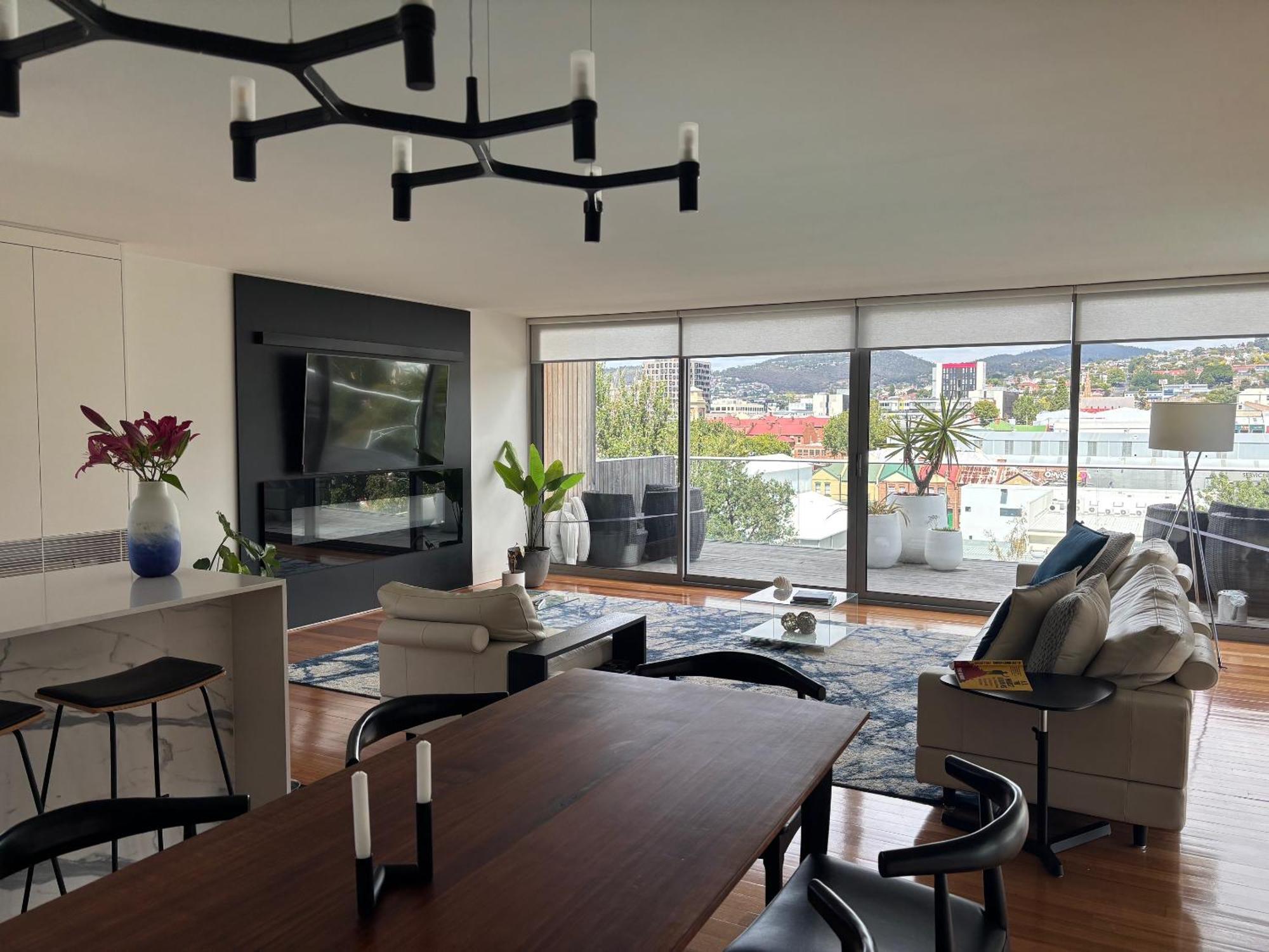 The Penthouse 14 Short St Glebe Apartment *